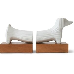 JONATHAN ADLER RARE White Ceramic Dachshund Dog Bookends on Wood Bases